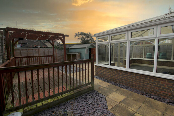 2 Bedroom Apartment To Rent In Garlands Road, Redhill, RH1