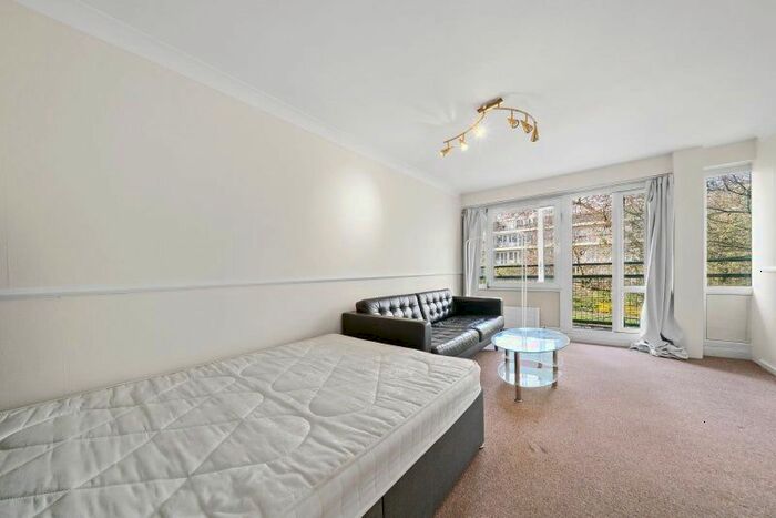 3 Bedroom Flat To Rent In Grafton Road, Kentish Town, NW5