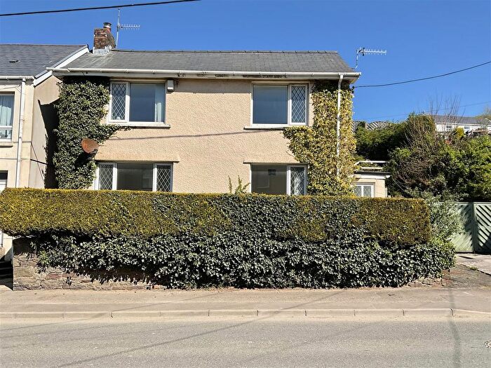 3 Bedroom Detached House For Sale In Danlan Road, Pembrey, Burry Port, SA16