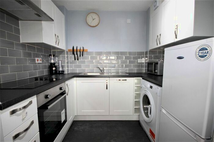 1 Bedroom Flat To Rent In Staines Road, Feltham, Greater London, TW14