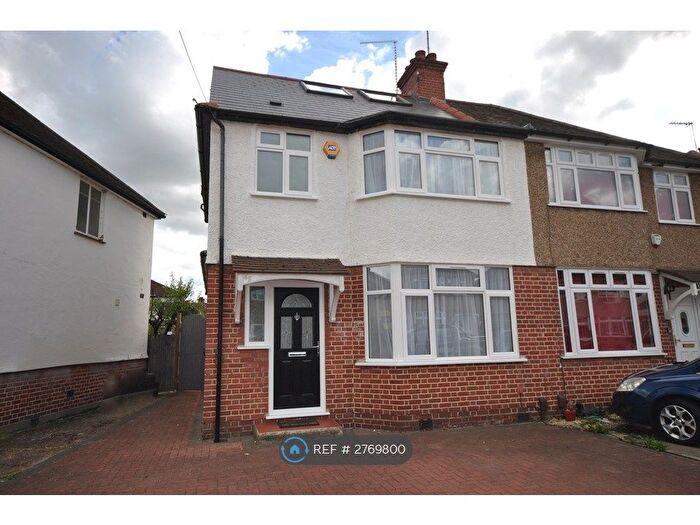 4 Bedroom Semi-Detached House To Rent In Dellfield Crescent, Uxbridge, UB8