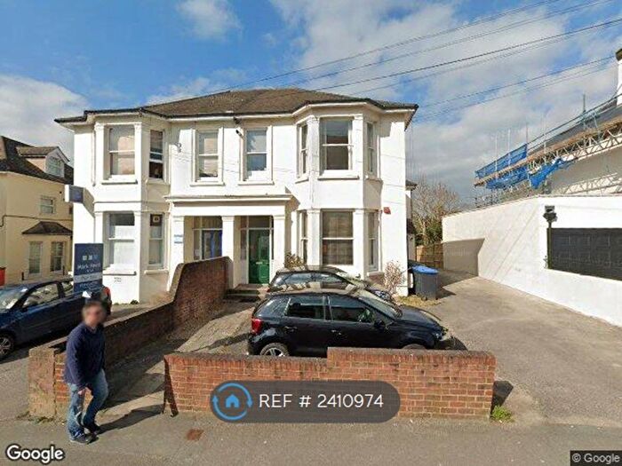 1 Bedroom Flat To Rent In Sydney Road, Haywards Heath, RH16