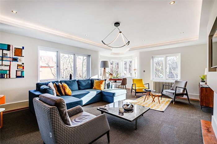 3 Bedroom Flat To Rent In Heath Drive, Hampstead, London, NW3