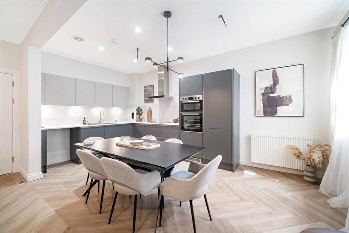 2 Bedroom Flat For Sale In Priory Park, Main Road, Castlehead, Paisley, PA2