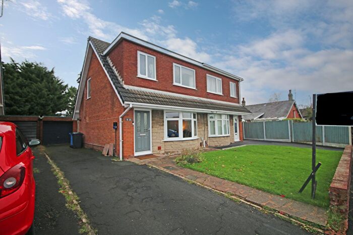 3 Bedroom Semi Detached House For Sale In Ash Drive, Warton, Lancashire, PR4