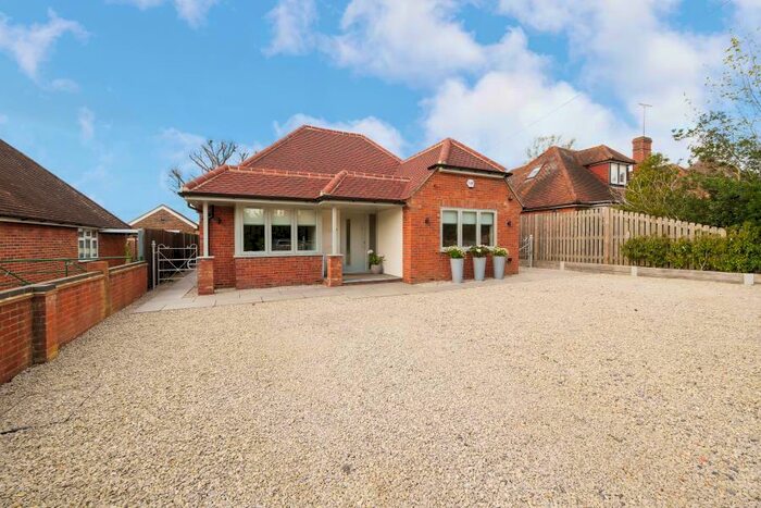 4 Bedroom Detached Bungalow To Rent In Ripley, GU23