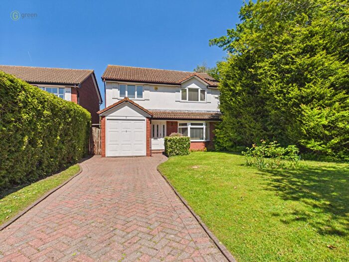 4 Bedroom Detached House For Sale In Geoffrey Close, Walmley, B76