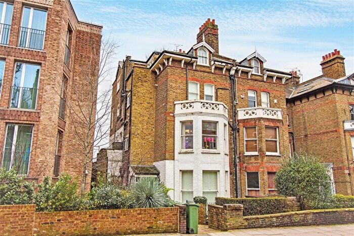 2 Bedroom Flat For Sale In Fitzjohns Avenue, Camden, London, NW3