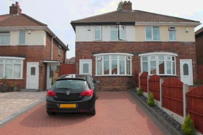 2 Bedroom Semi-Detached House To Rent In Aston Road, Tividale, B69