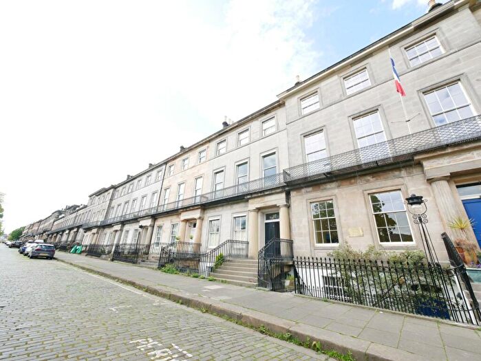 4 Bedroom Flat To Rent In Regent Terrace, Calton Hill, Edinburgh, EH7