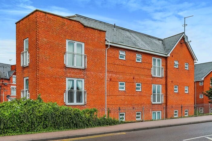 2 Bedroom Apartment For Sale In Station Terrace, Hucknall, Nottingham, NG15