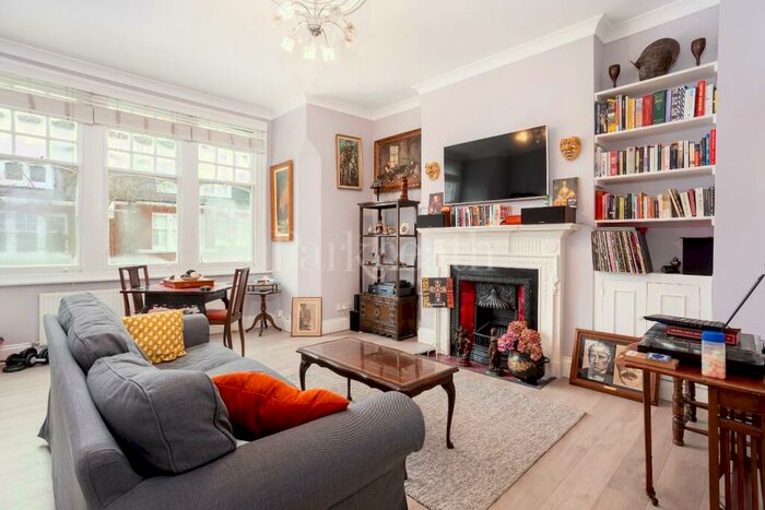 2 Bedroom Flat To Rent In Glenloch Road, Belsize Park, NW3