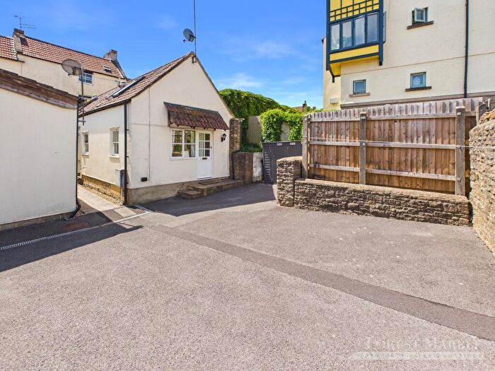 1 Bedroom Semi-Detached House For Sale In Hartley Court, Frome, BA11