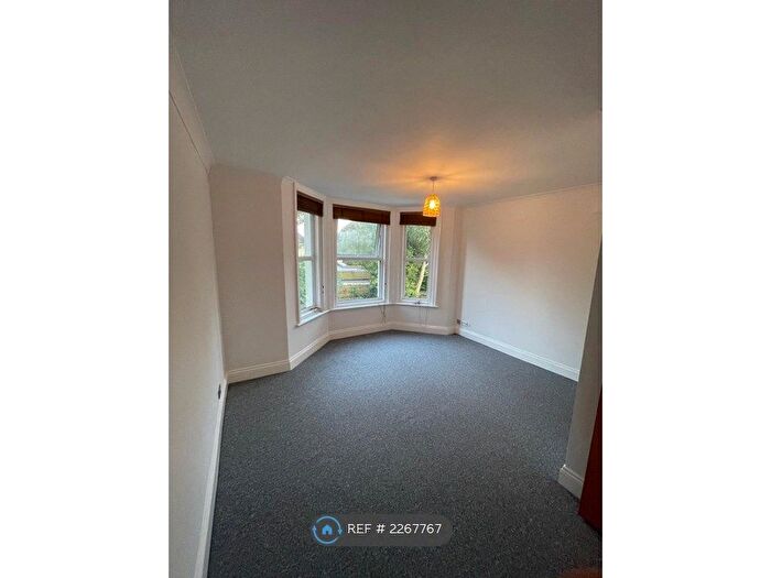 2 Bedroom Flat To Rent In Portchester Road, Bournemouth, BH8