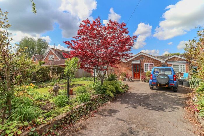 4 Bedroom Bungalow For Sale In Houghton, Stockbridge, Hampshire, SO20