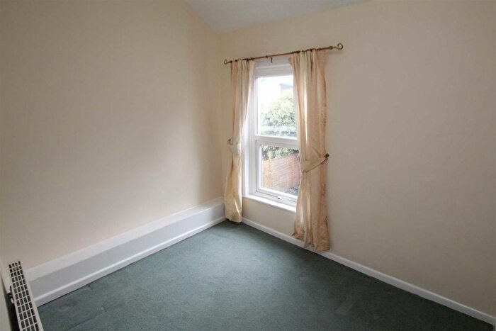 2 Bedroom Terraced House For Sale In Castle Street, Oswestry, SY11