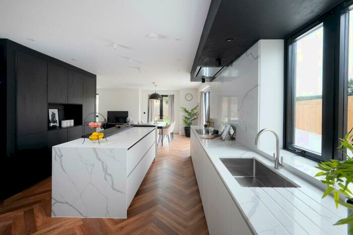 5 Bedroom Detached House For Sale In Moorhouse Lane, Hallen, BS10