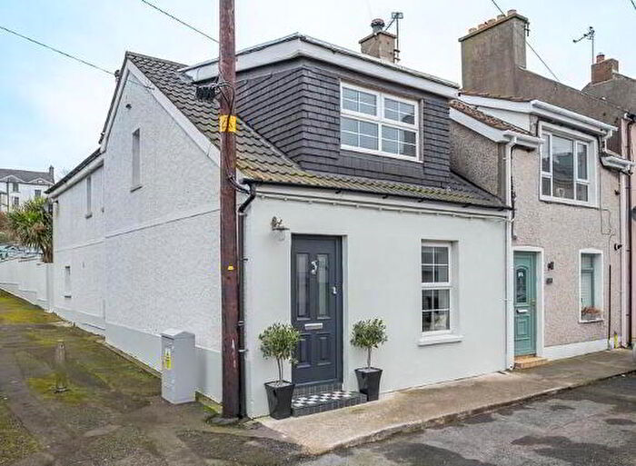 2 Bedroom End Of Terrace House For Sale In William Street, Donaghadee, BT21