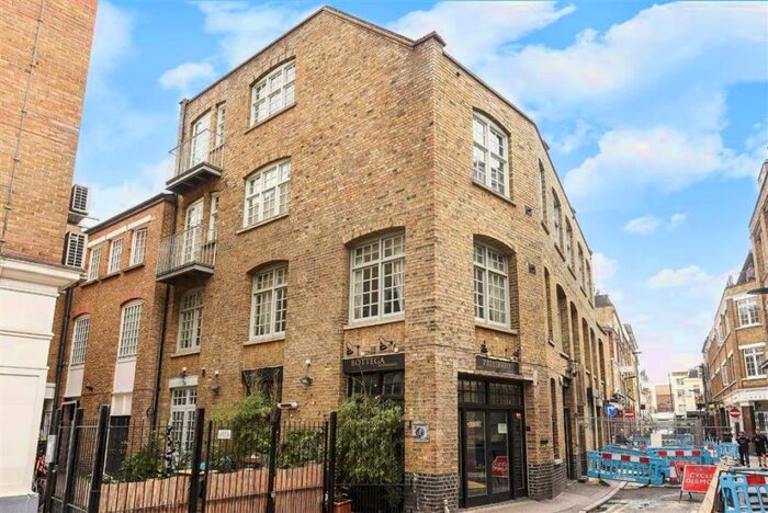2 Bedroom Flat To Rent In Chapel Place, Shoreditch, EC2A