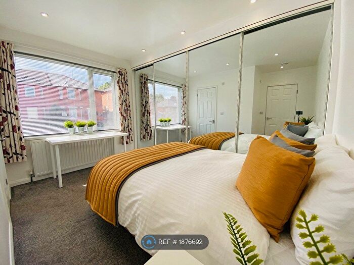 6 Bedroom Semi-Detached House To Rent In Harefield Road, Southampton, SO17