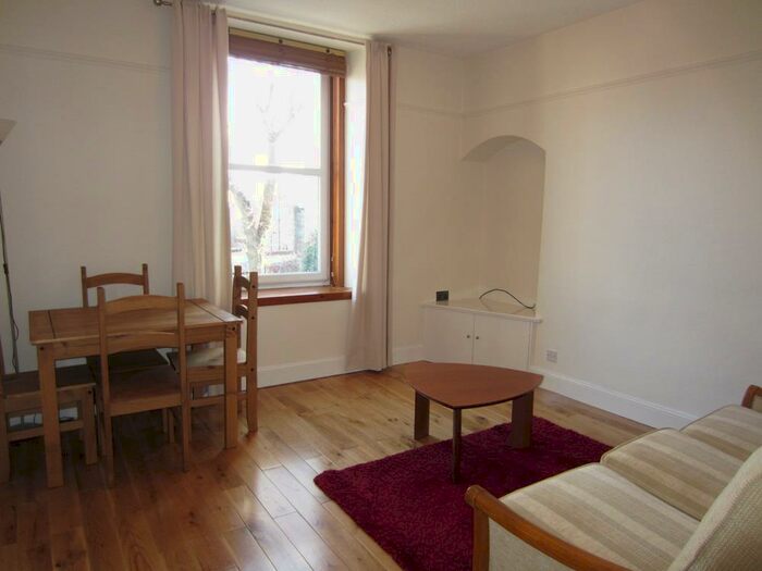 1 Bedroom Flat To Rent In Richmond Terrace, First Floor Left, AB25