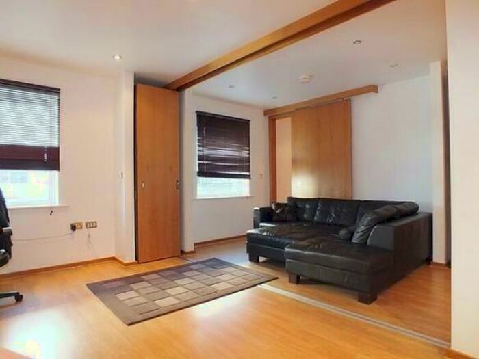 2 Bedroom Apartment To Rent In Portland Street, Southampton, SO14