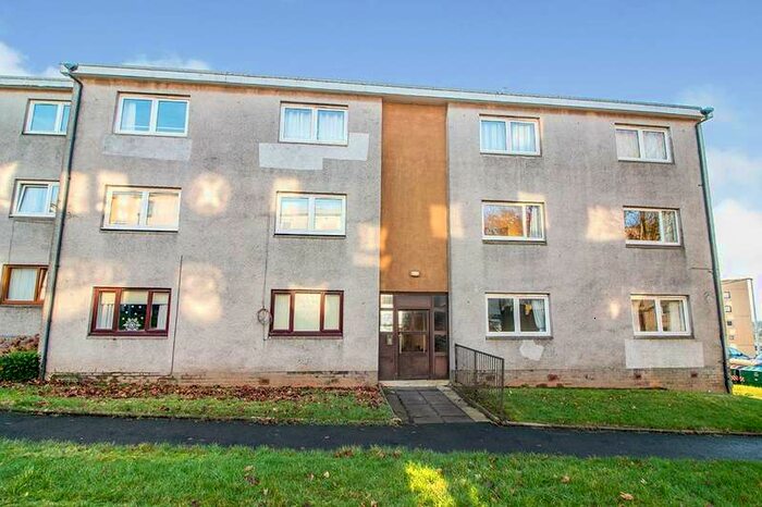 2 Bedroom Apartment To Rent In Earn Crescent, Dundee, DD2
