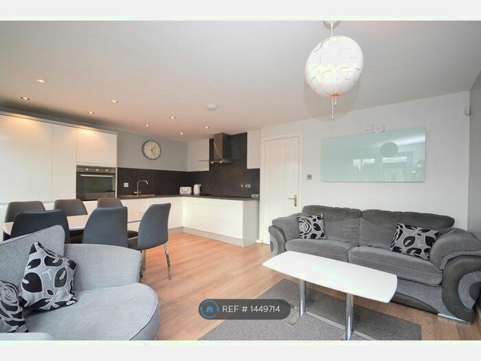 2 Bedroom Flat To Rent In St. Andrew Street, Liverpool, L3
