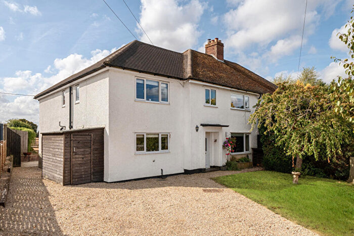 5 Bedroom Semi-Detached House For Sale In West View, Somerton, OX25