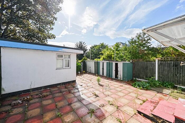 5 Bedroom Property To Rent In White Hart Lane, Tottenham, London, N17