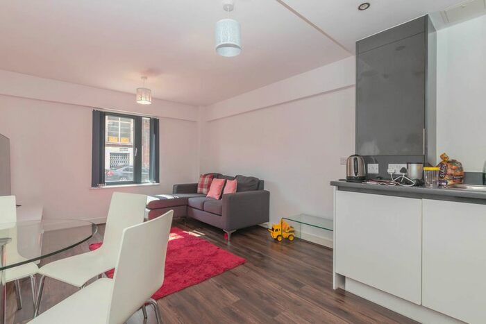 2 Bedroom Flat To Rent In Fabrick Square, Lombard Street, Birmingham, B12