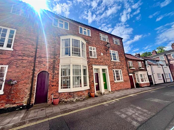 1 Bedroom Flat To Rent In Westgate, Louth, LN11