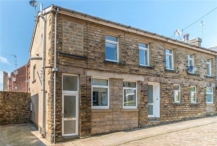 2 Bedroom Flat To Rent In Park Square, Knaresborough, North Yorkshire, HG5