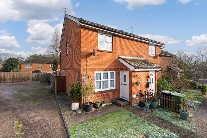 3 Bedroom End Of Terrace House For Sale In Markham Road, Capel, Dorking, RH5