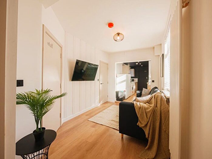 6 Bedroom End Of Terrace House To Rent In Radford Boulevard, Nottingham, NG7