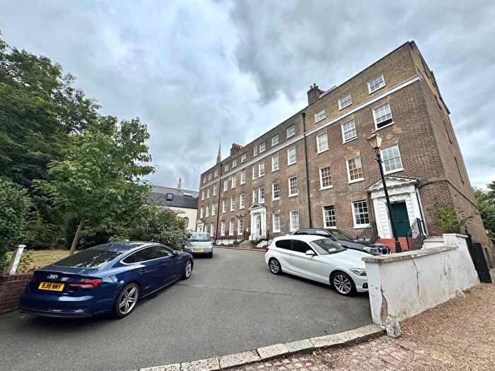 1 Bedroom Flat To Rent In Mays Court, Crooms Hill, Greenwich, London, SE10