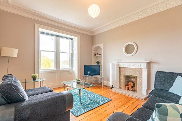 2 Bedroom Flat To Rent In Tanfield, Edinburgh, EH3
