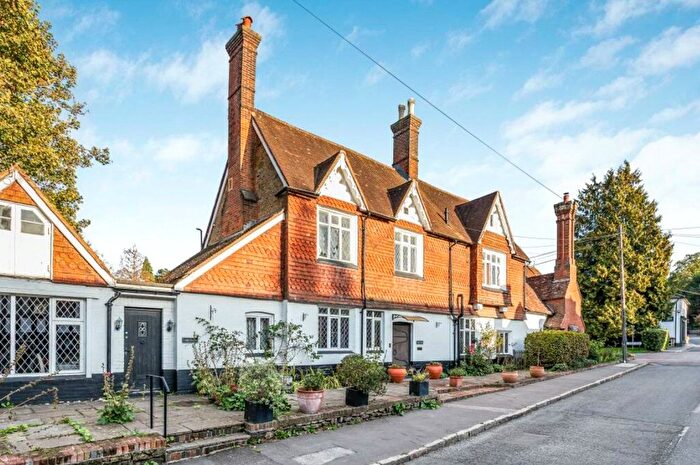 4 Bedroom Flat For Sale In High Street, Limpsfield, Oxted, Surrey, RH8