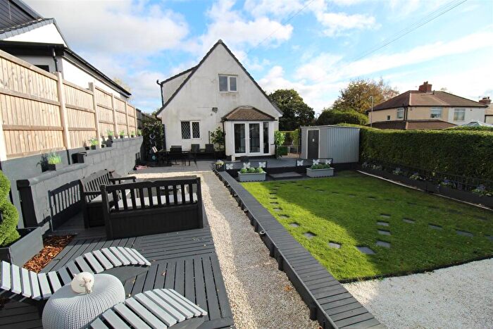 2 Bedroom Detached House For Sale In Ox Hey Lane, Lostock, Bolton, BL6