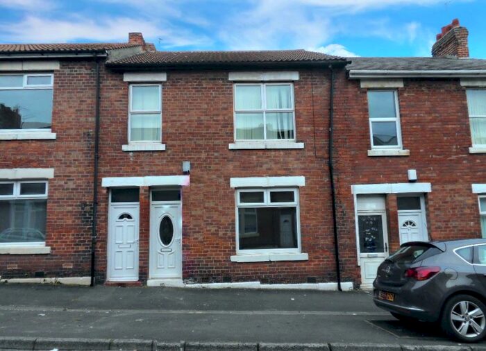 2 Bedroom Flat To Rent In Barrasford Street, East Howdon, NE28