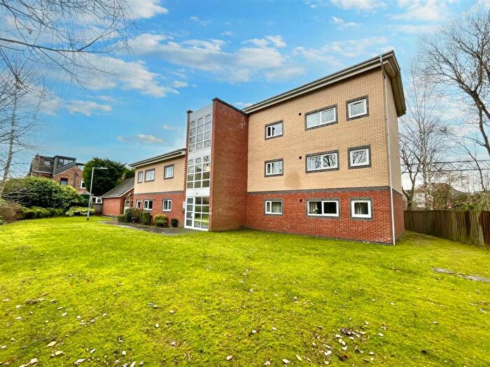 2 Bedroom Apartment To Rent In Wharf Road, Sale, M33