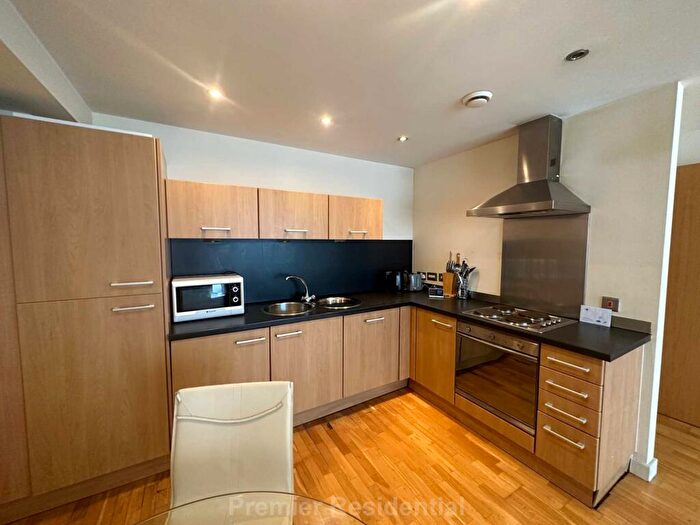 2 Bedroom Apartment To Rent In City Road East, Manchester, M15