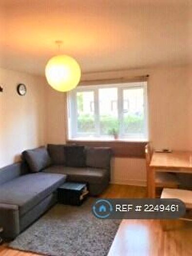 1 Bedroom Flat To Rent In Ringwood Gardens, London, E14