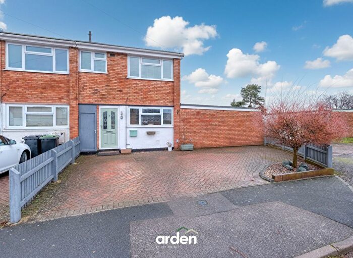 3 Bedroom Terraced House For Sale In Greenside, Stoke Prior, B60