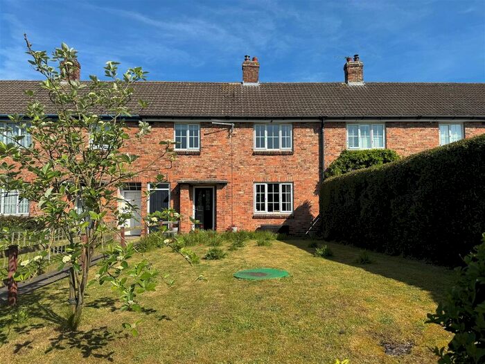 3 Bedroom Terraced House For Sale In Garden Cottages, Everingham, York, YO42