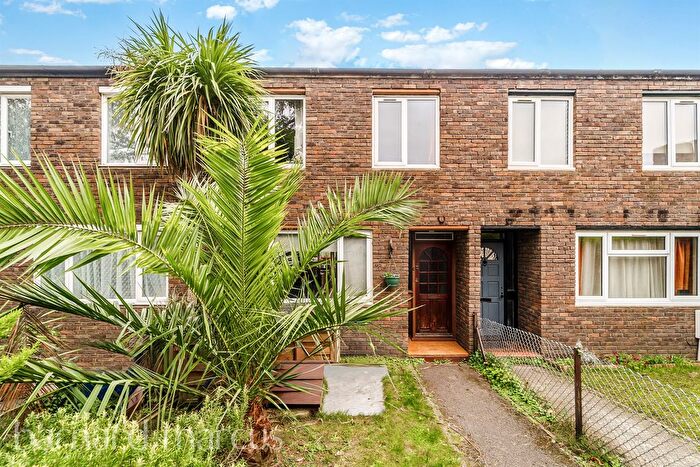 3 Bedroom Terraced House For Sale In Arabella Drive, London, SW15