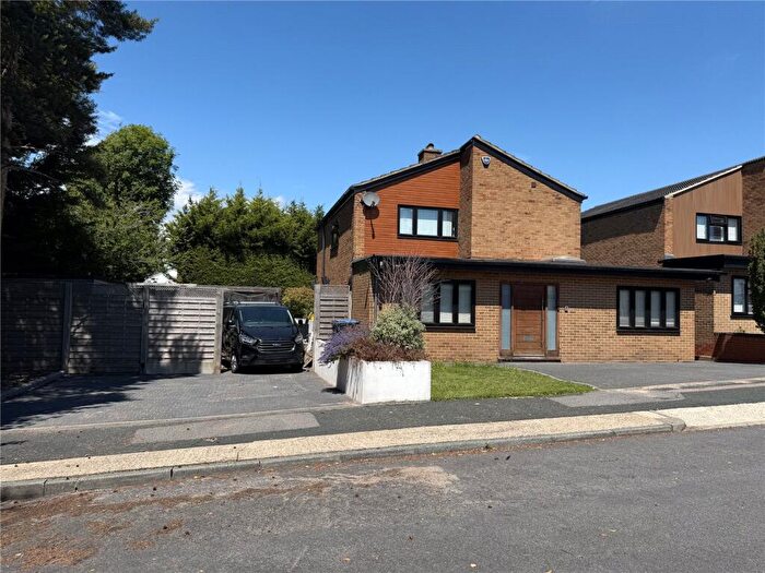 4 Bedroom Detached House For Sale In Copse Hill, Harlow, Essex, CM19