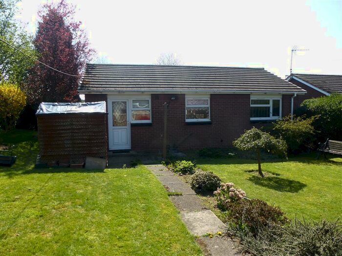 2 Bedroom Bungalow To Rent In Wallis Road, Mansfield, NG18