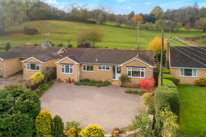 3 Bedroom Detached Bungalow For Sale In Upper Brailes, Banbury, OX15
