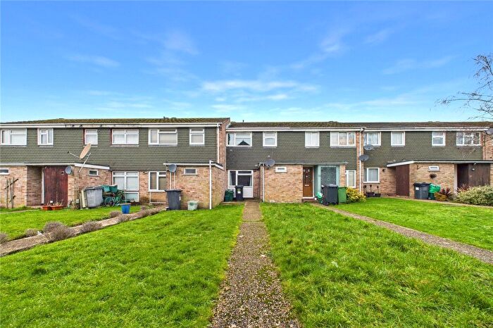 3 Bedroom Terraced House To Rent In Browning Close, Thatcham, Berkshire, RG18